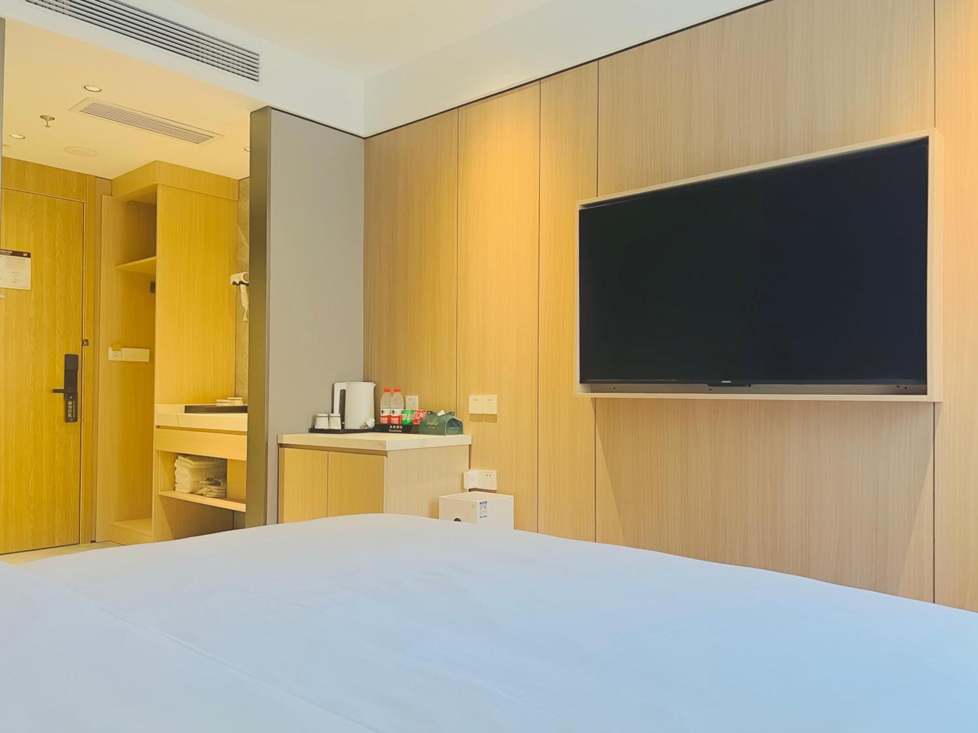 Dayin Garden Hotel -Near People'S Square & Nanjing Road-Large Social Area -Bar -Cafe -Gym -Free Laundry Luggage Storage -24H Front Desk-English Service Şanghay Dış mekan fotoğraf
