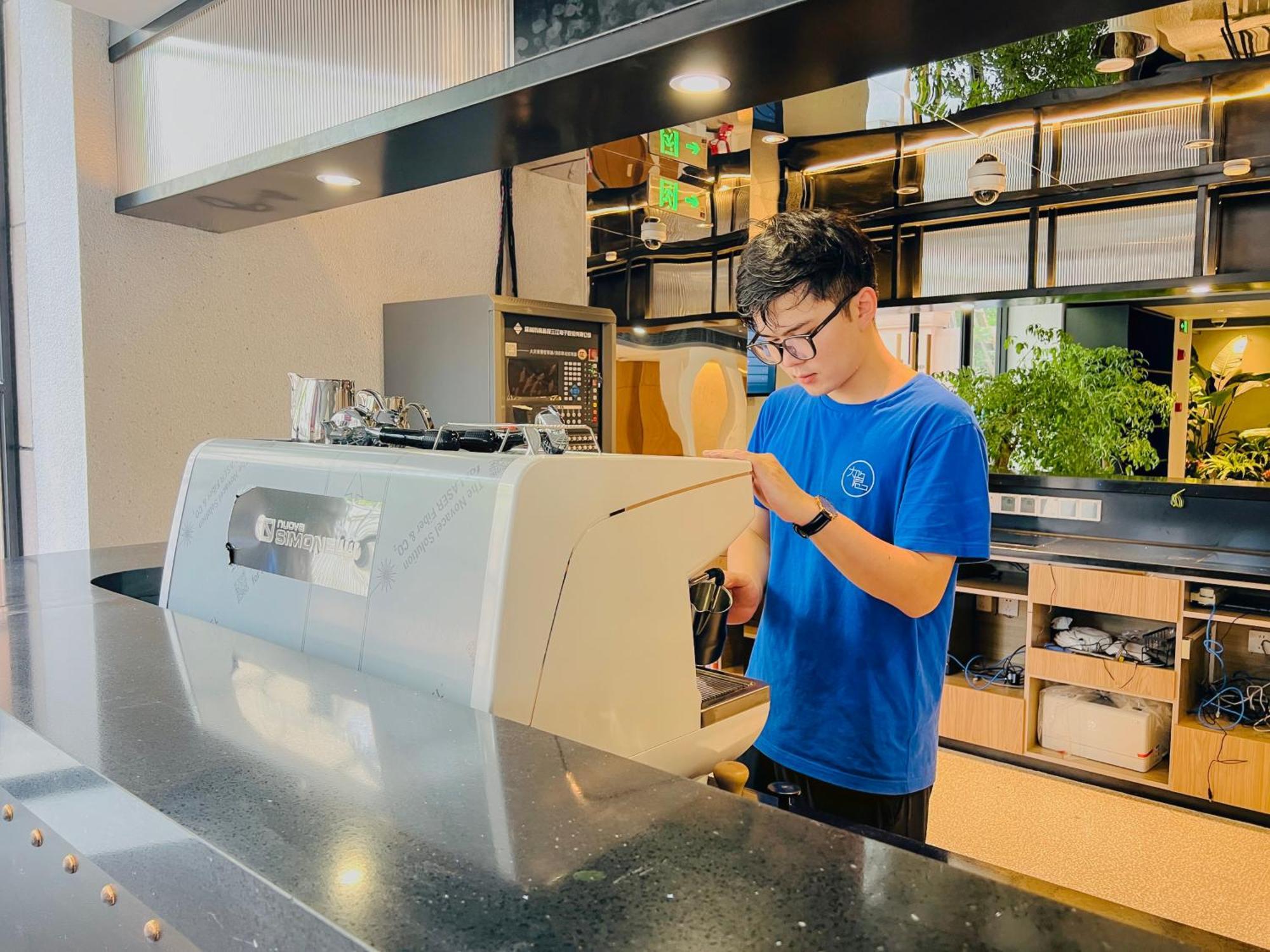 Dayin Garden Hotel -Near People'S Square & Nanjing Road-Large Social Area -Bar -Cafe -Gym -Free Laundry Luggage Storage -24H Front Desk-English Service Şanghay Dış mekan fotoğraf